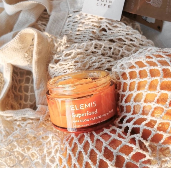 ELEMIS Other - NEW NIB ELEMIS SUPERFOOD AHA GLOW CLEANSING
PUMPKIN CLEANSER Full Size